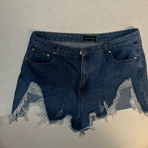 Womens Size 18 PrettyLittleThing Jean Shorts.